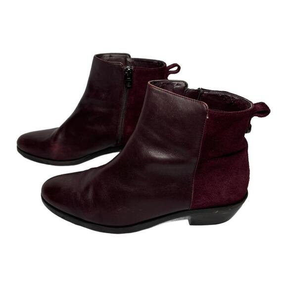 Coach Women's Sz 8 Maroon Carmen Almond Toe Chelsea Ankle Boots - Picture 1 of 10